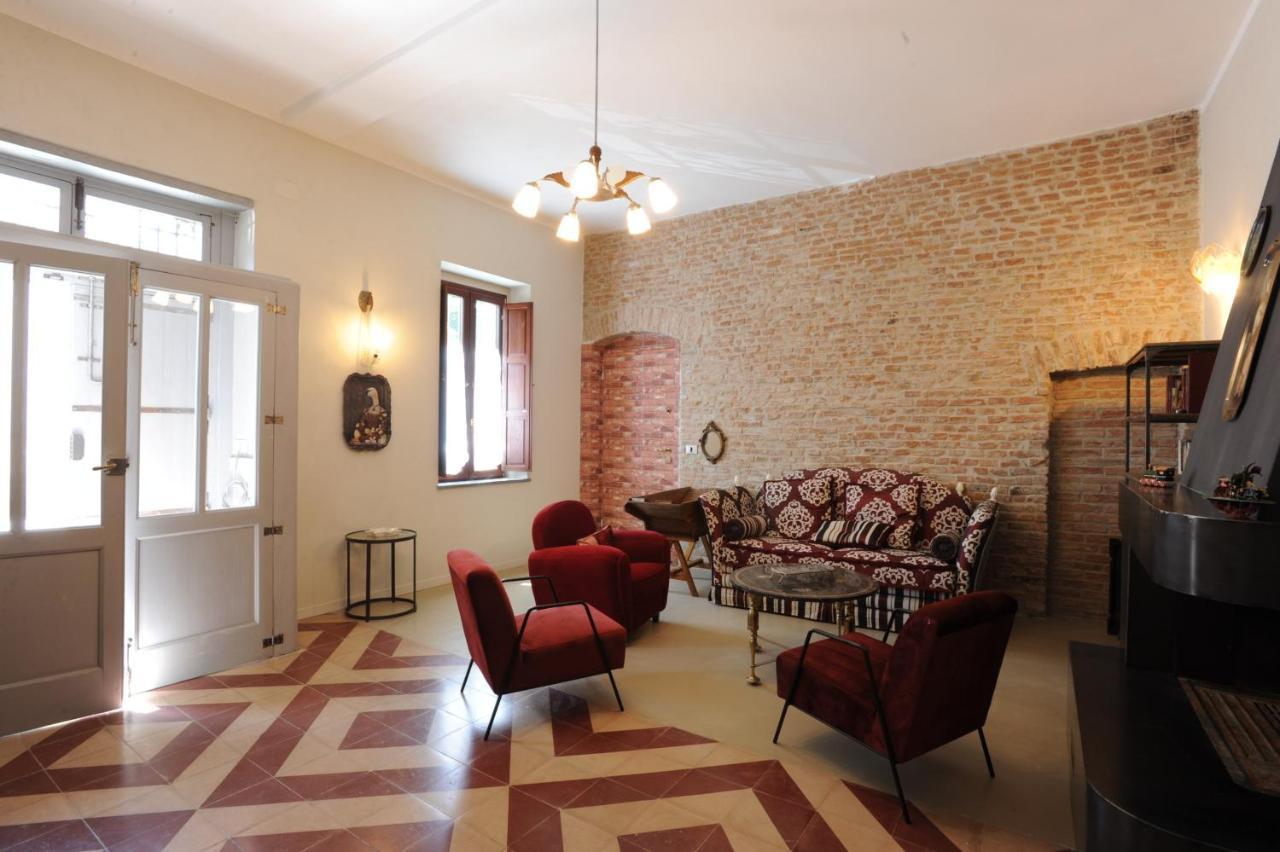 Palazzo Scura Bed & Breakfast Vaccarizzo Albanese Bagian luar foto